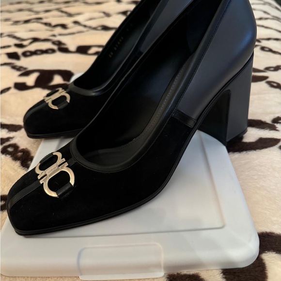 Salvatore Ferragamo women’s shoes, size 39 in excellent condition - Picture 4 of 4